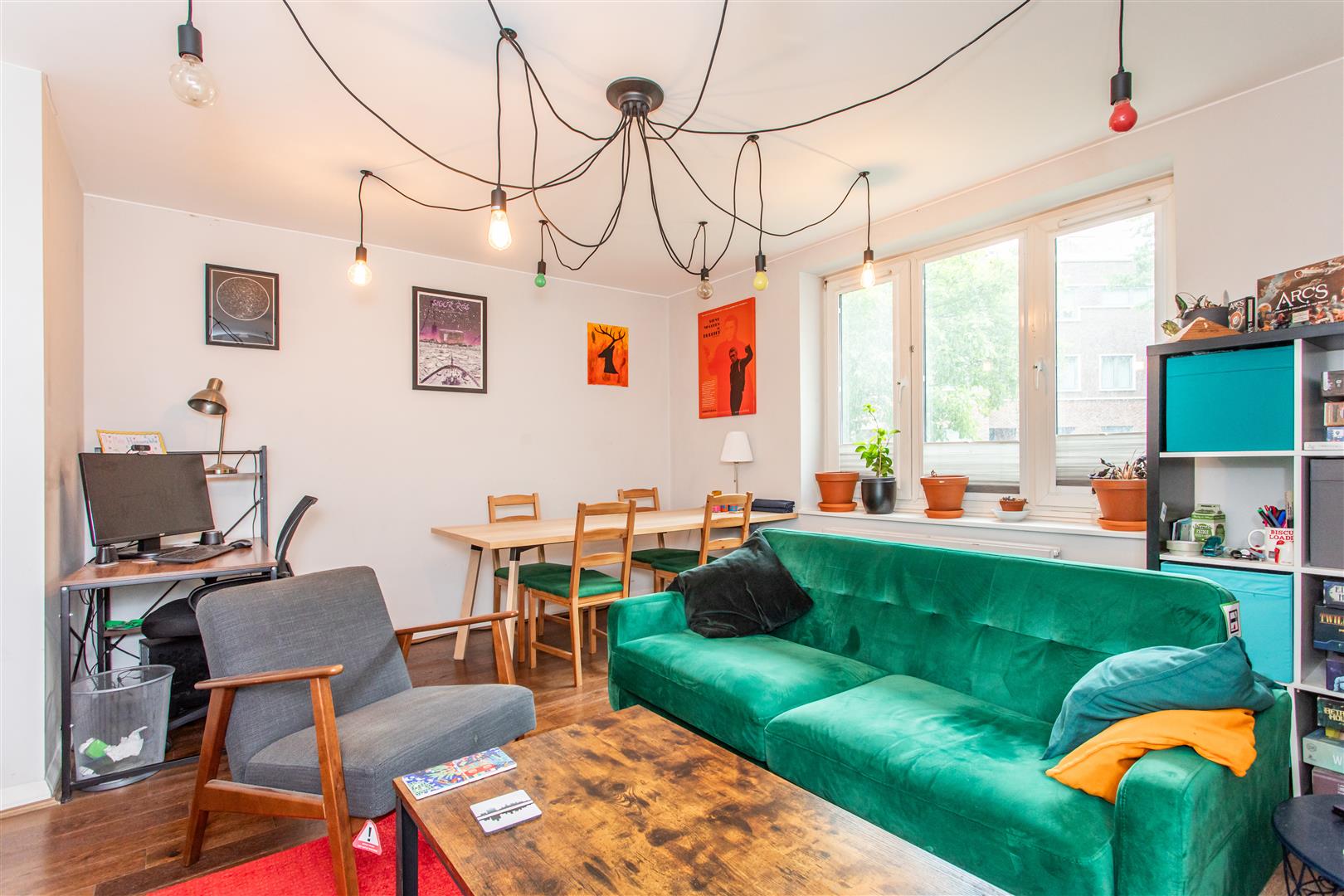 2 bed property in Roman Road, Bow